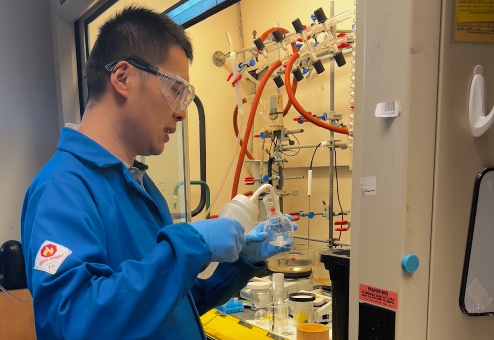 Dr. Wenqi “Vince” Liu performing an extraction experiment. (Photo courtesy of Wenqi “Vince” Liu)