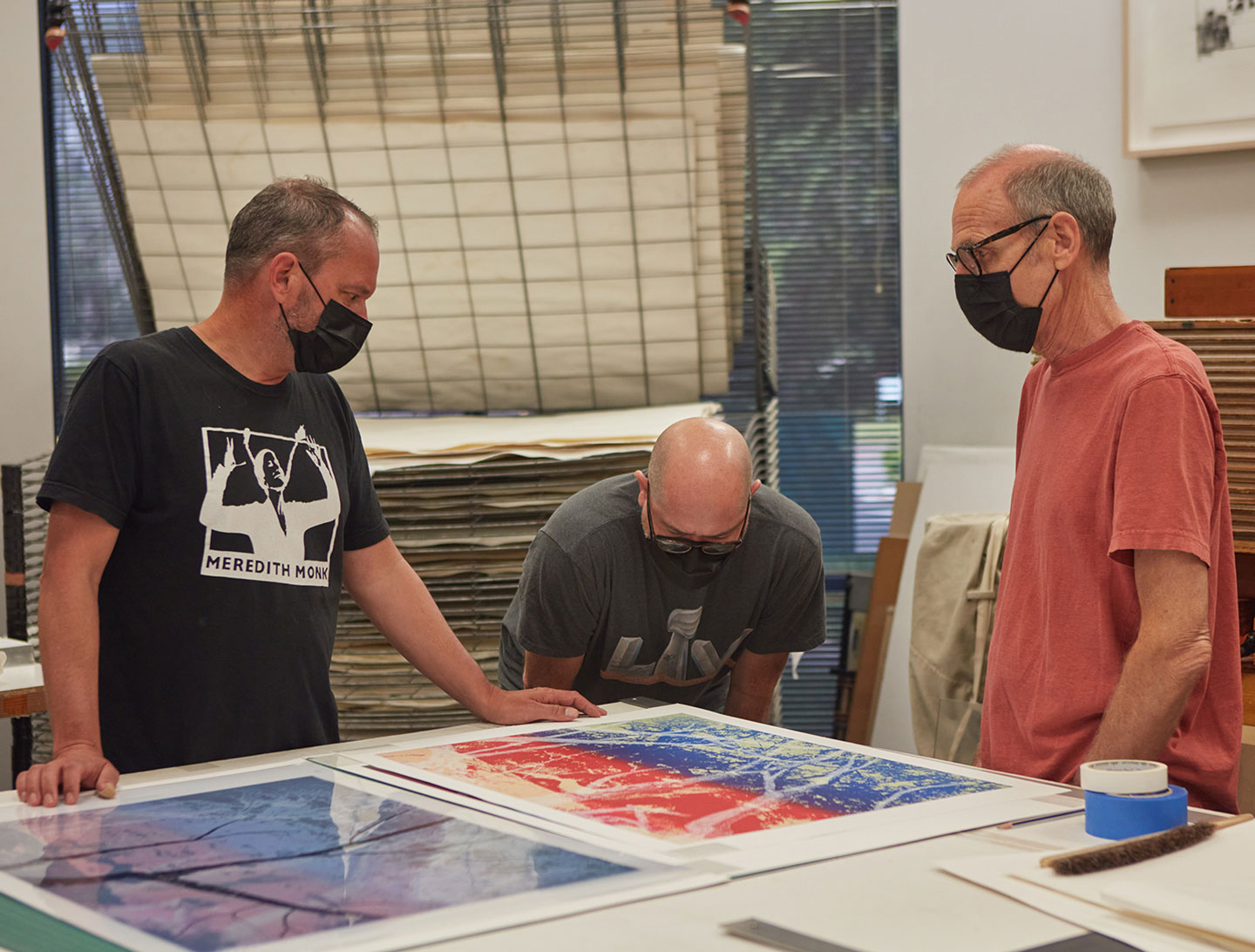 Sebastiaan Bremer collaborating with Graphicstudio faculty Tom Pruitt and Tim Baker in the studio.