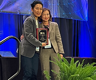 Fawn Ngo receives award