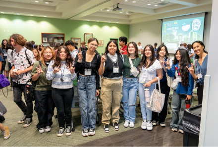 Pinellas Park High School students taking a group photo at Florida MESA's USF Campus Day.